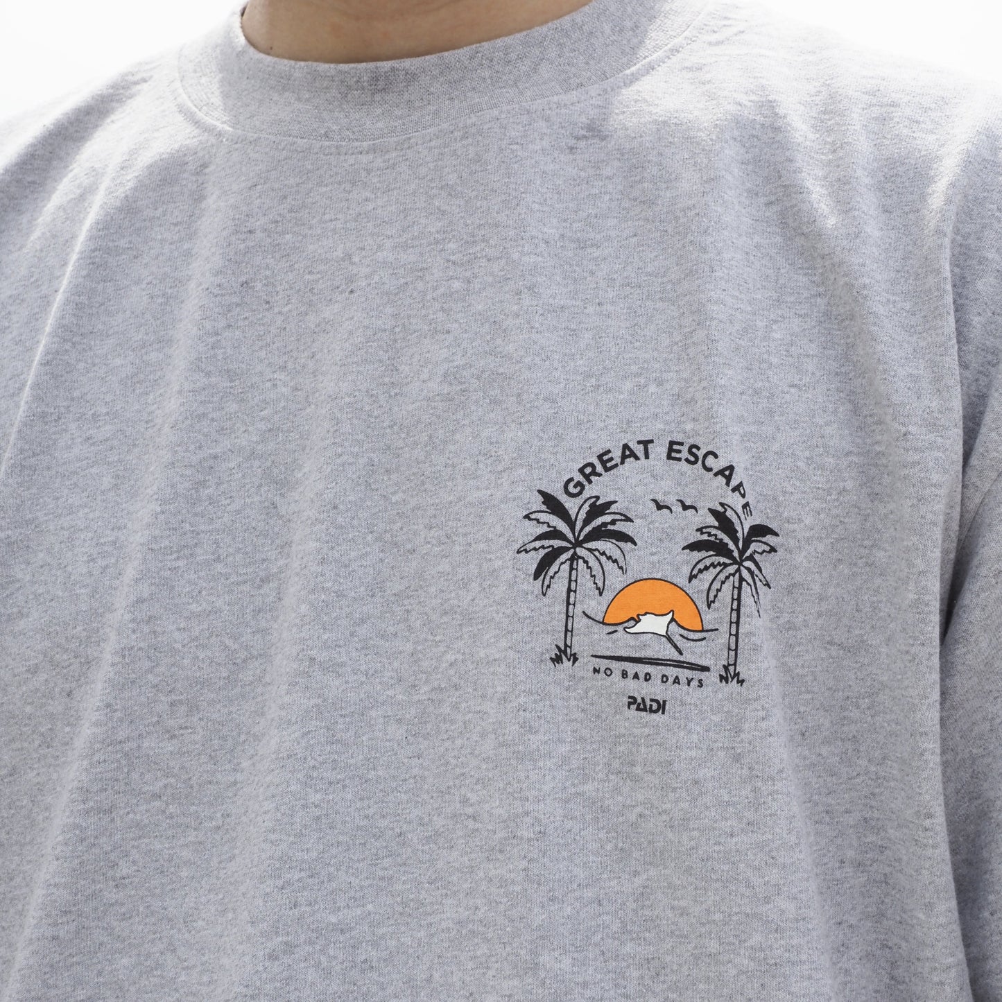 PADI x Pure Waste オーバーサイズTシャツ(Great Escape)