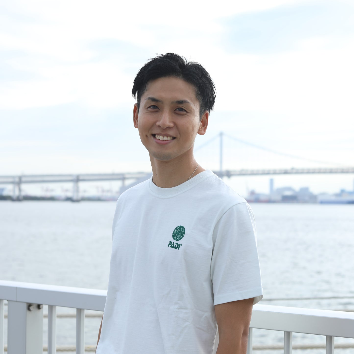 PADI x YURIE 廃漁網リサイクルTシャツ（ウミガメ）