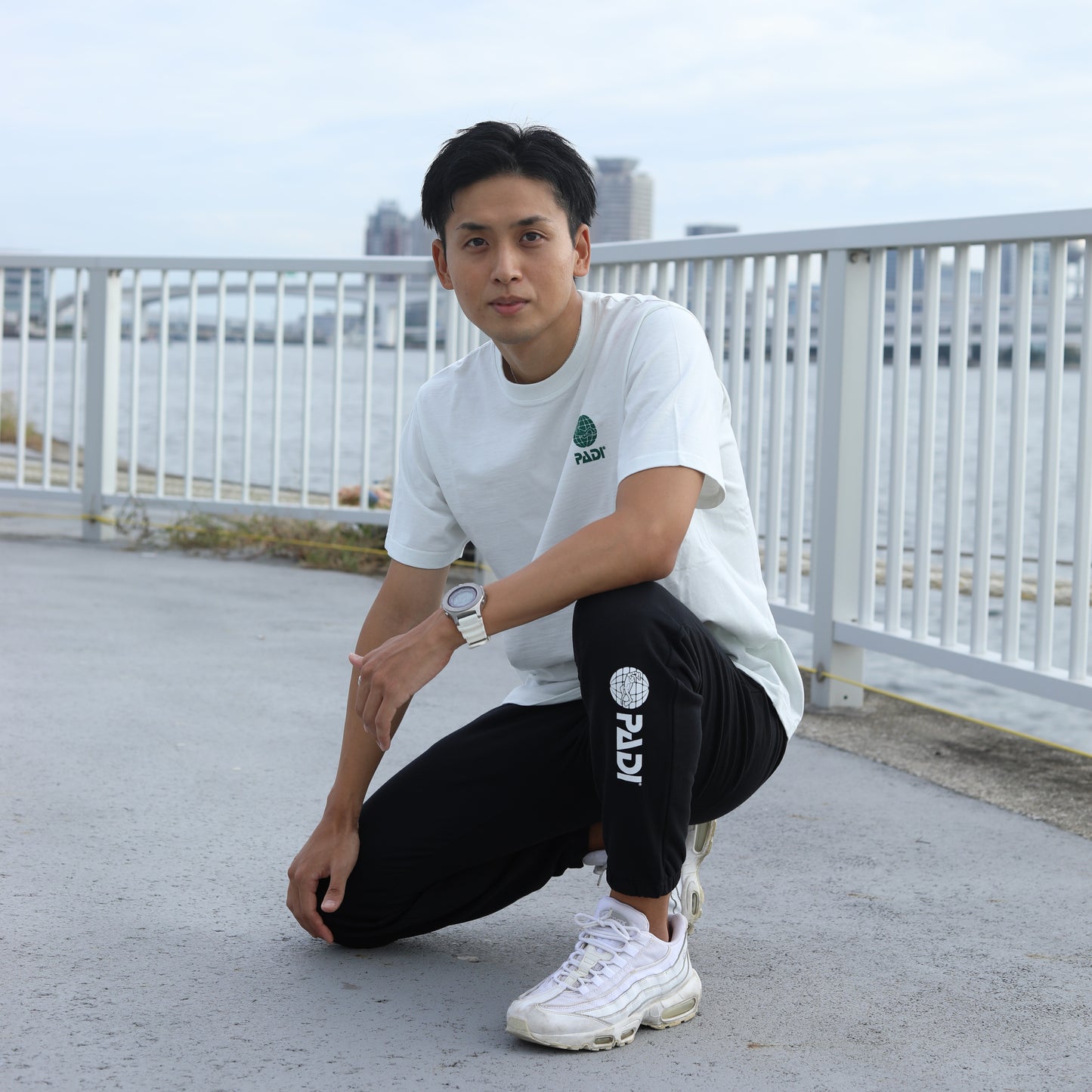 PADI x Pure Waste 스웨트 (만타)